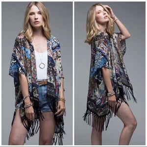 Paisley Print Fringe Short Kimono